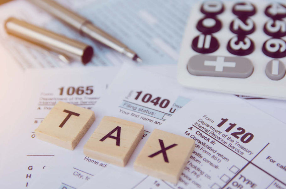 When to File Your Tax Return in the US (2025 Guide)