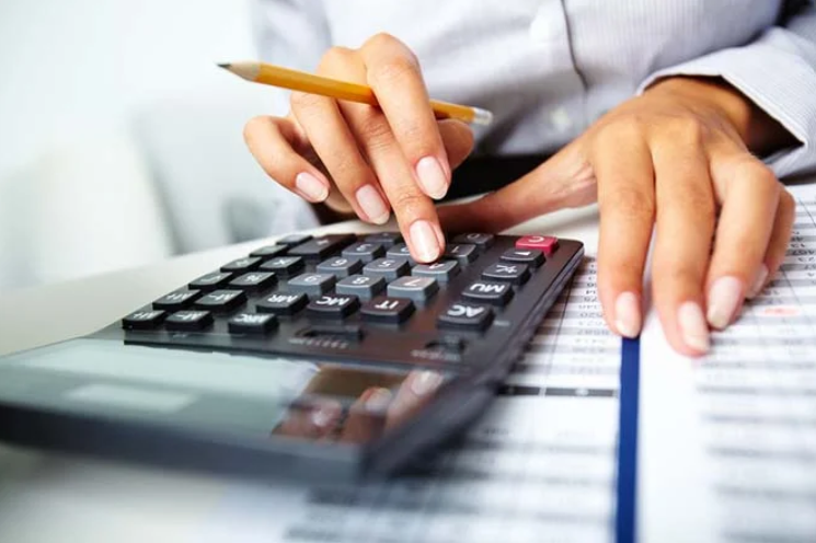 Do You Need an Accountant to Handle Payroll?
