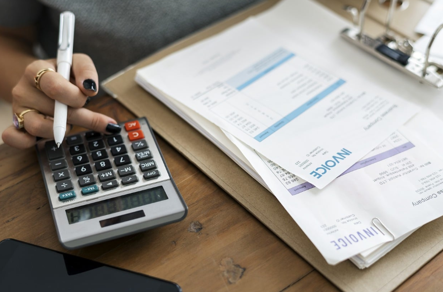 How Much Does an Accounting and Bookkeeping Service Cost